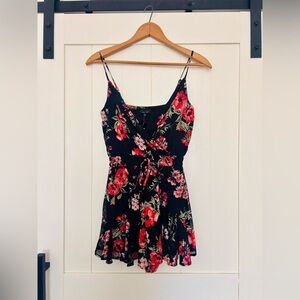 Floral Black Romper Size Small NWT